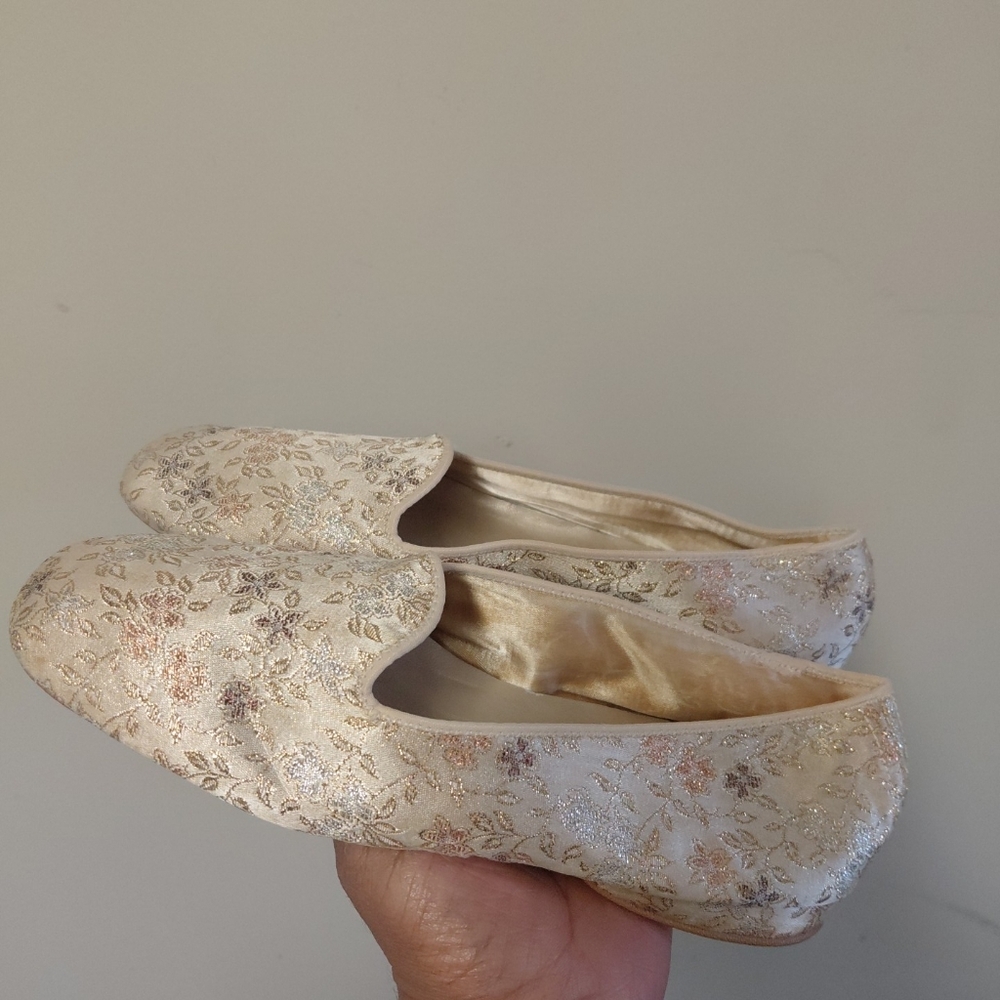 Daniel Green VTG Women's Brocade Floral Flats Slippers Size 7.5 - Picture 2 of 10